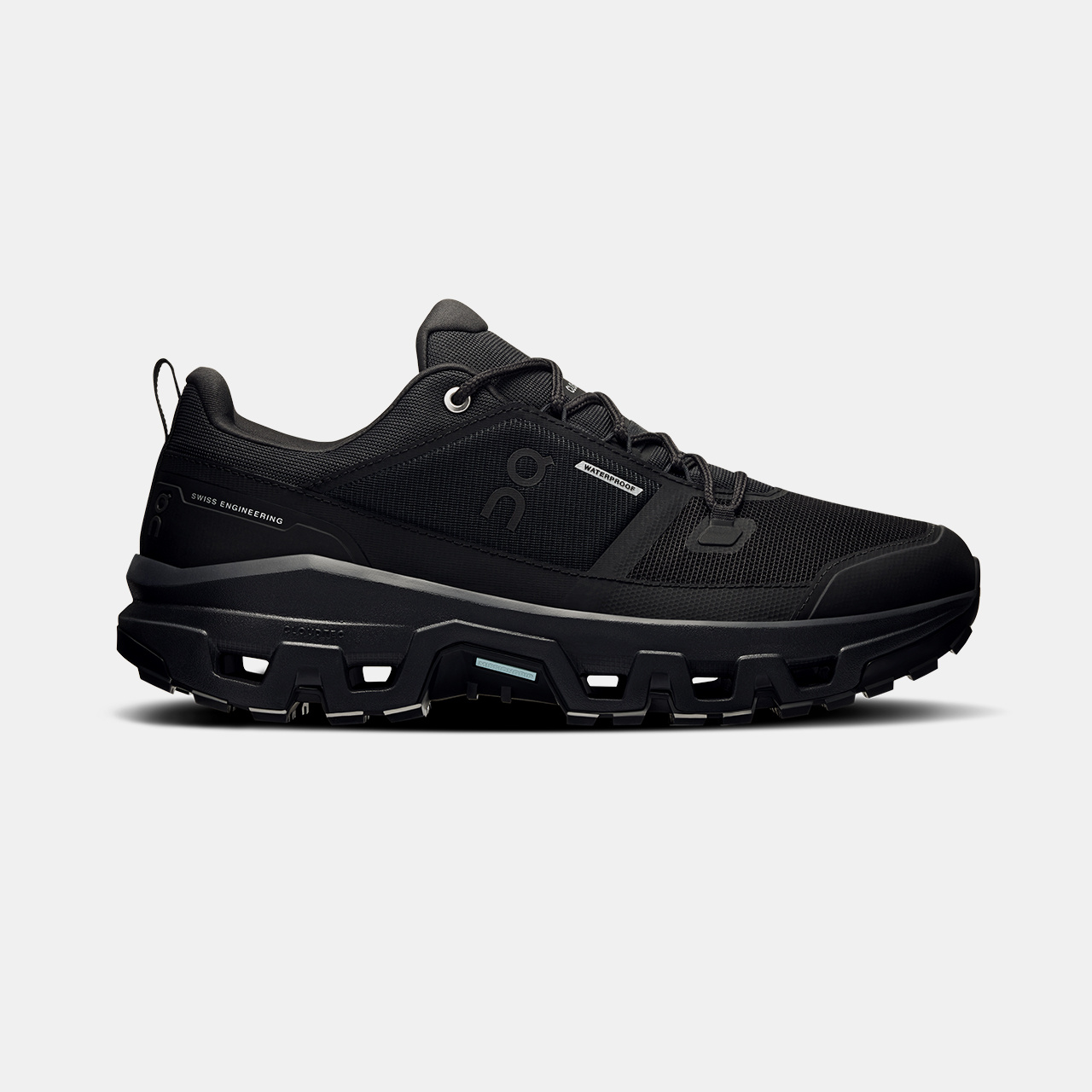 On Running Cloudrock Low Waterproof Kişilər üçün krossovkalar