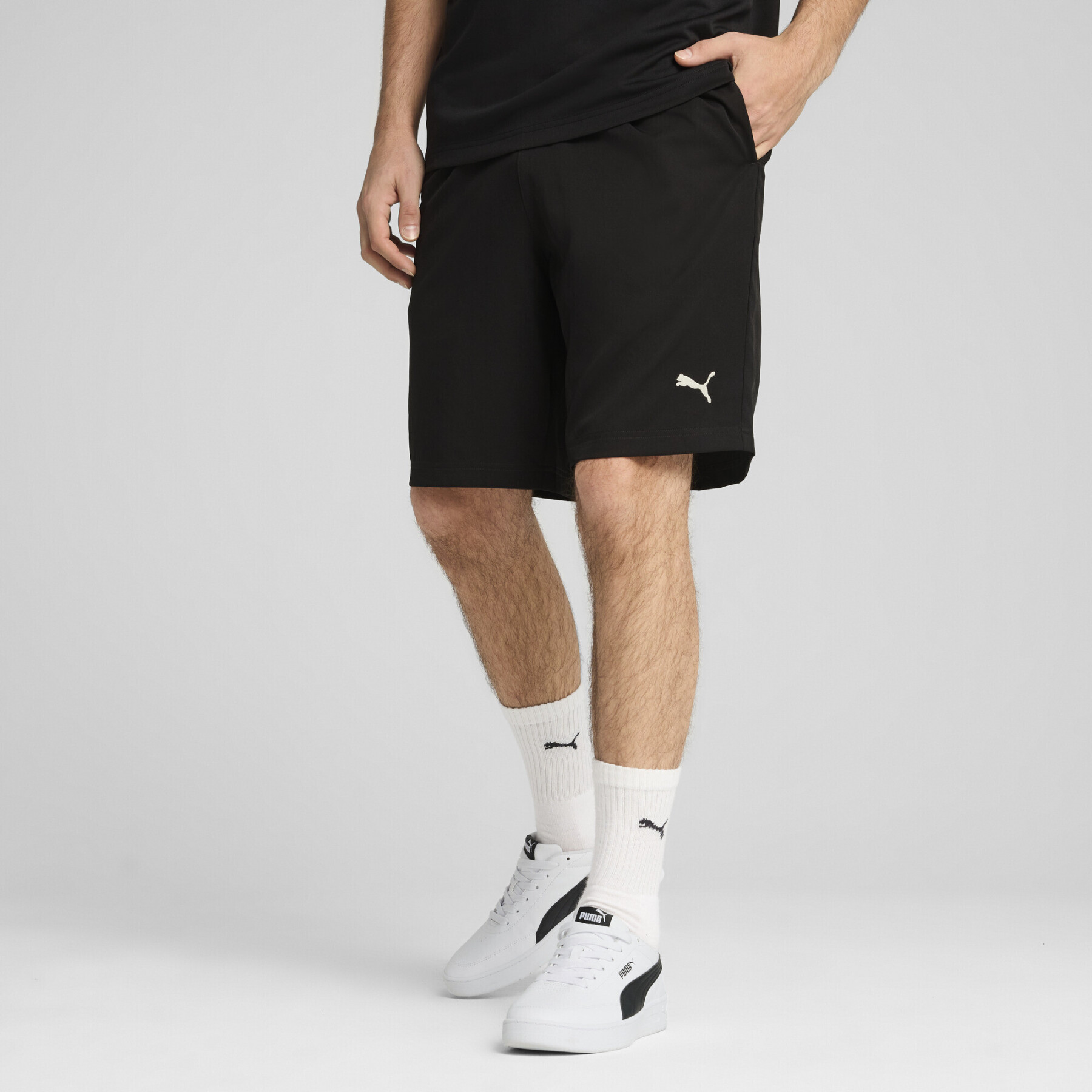 PUMA ESS Puma Logo Woven Shorts 9" Kişi Şortları