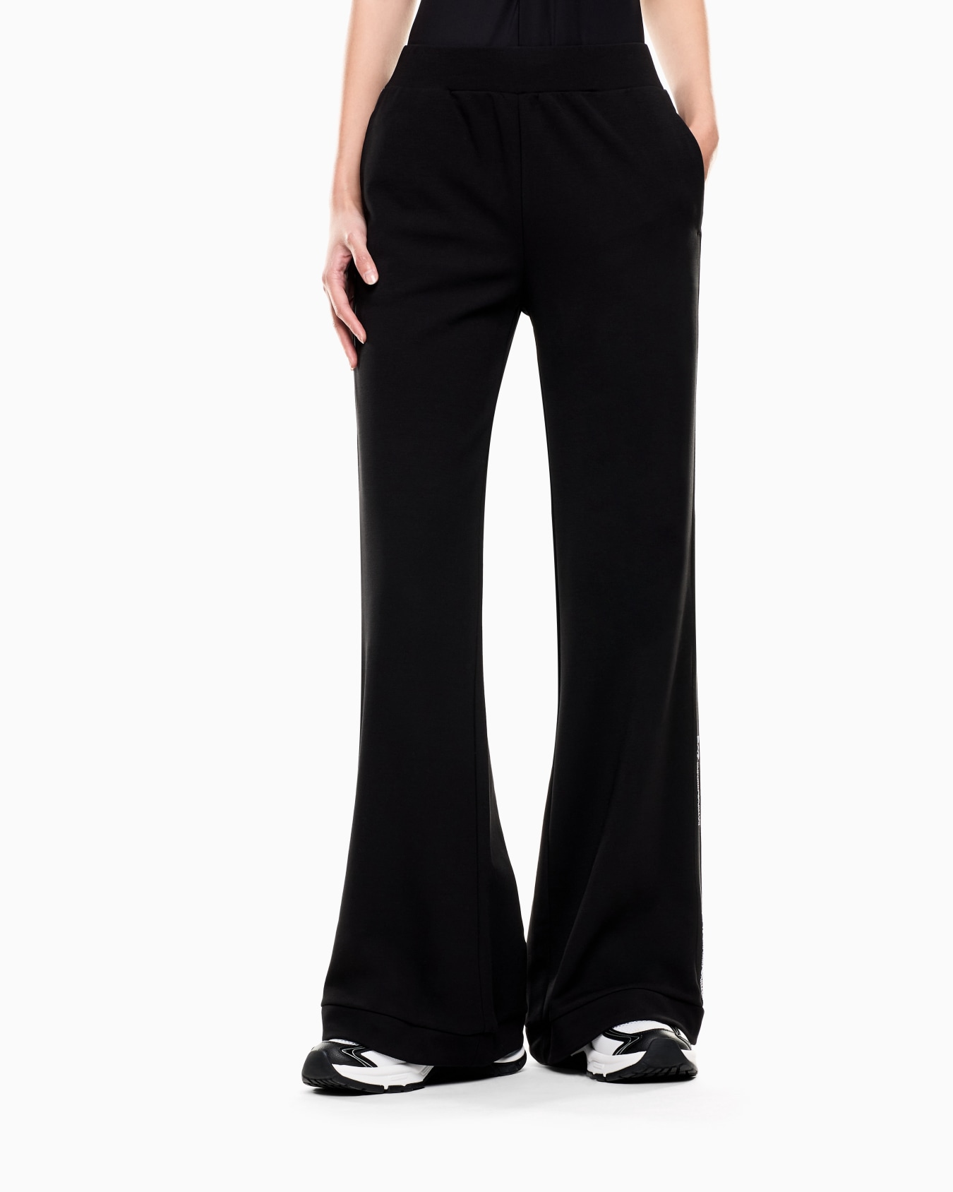 EMPORIO ARMANI EA7 Logo Series Qadınlar üçün şalvar