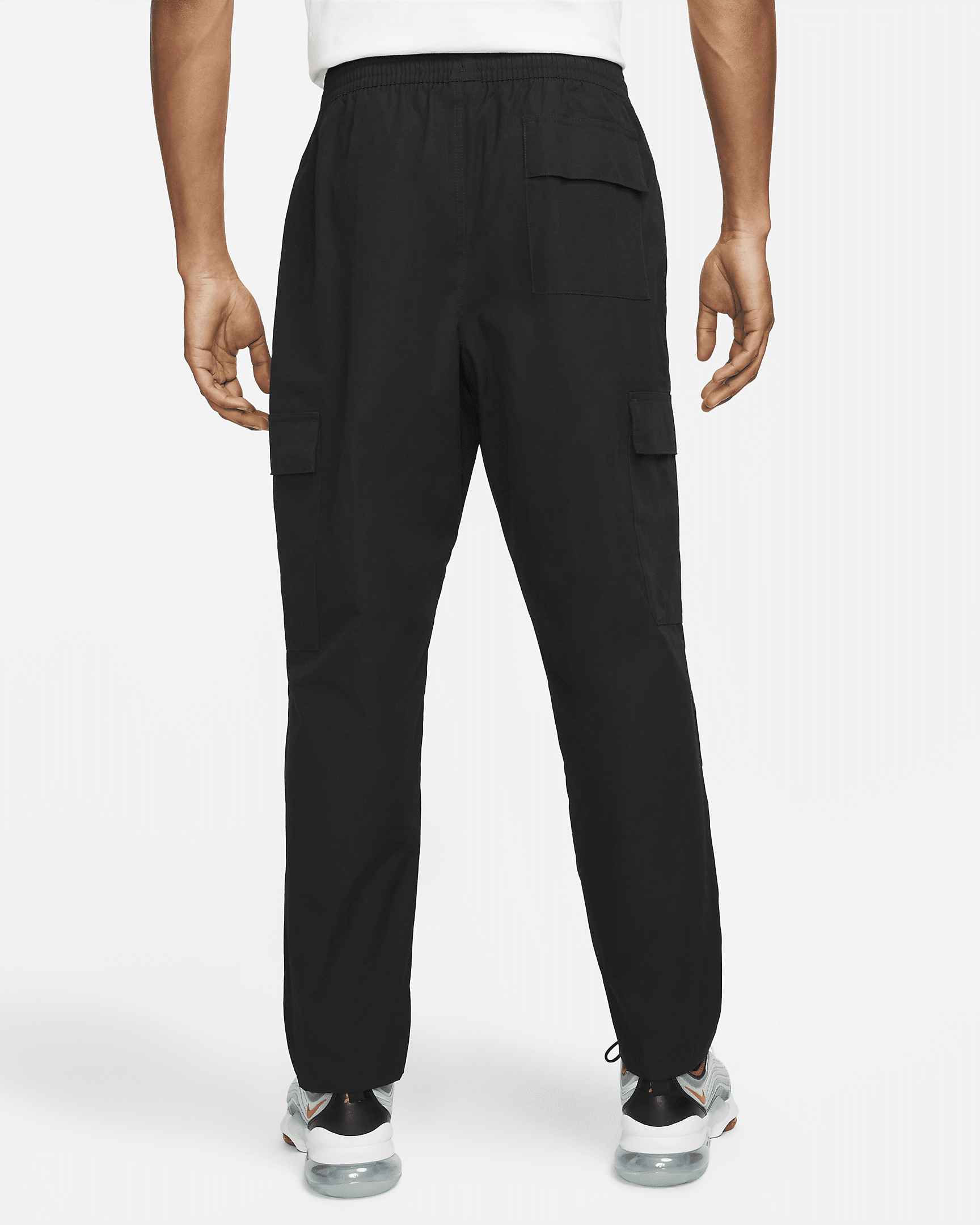 NIKE CLUB
MEN'S CARGO PANTS