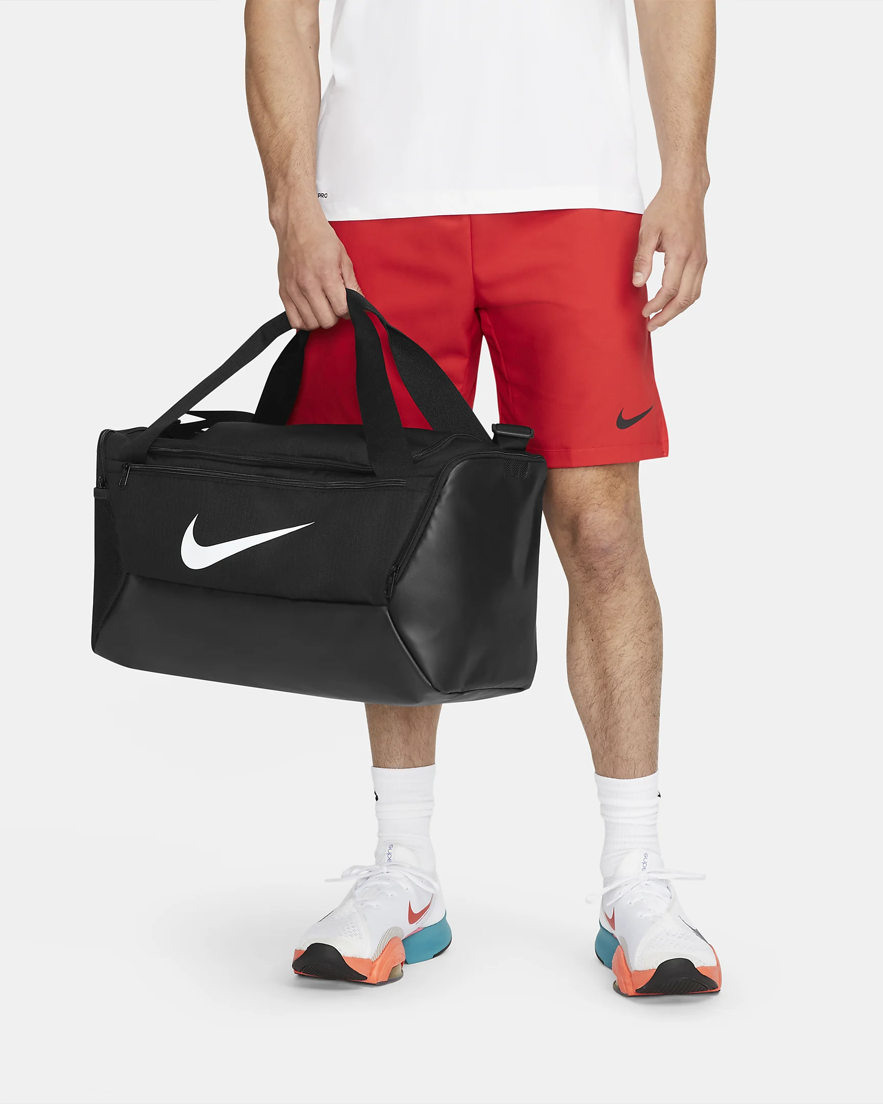 NIKE BRASILIA 9.5 (KİÇİK 41 L) UNİSEKS İDMAN ÇANTASI