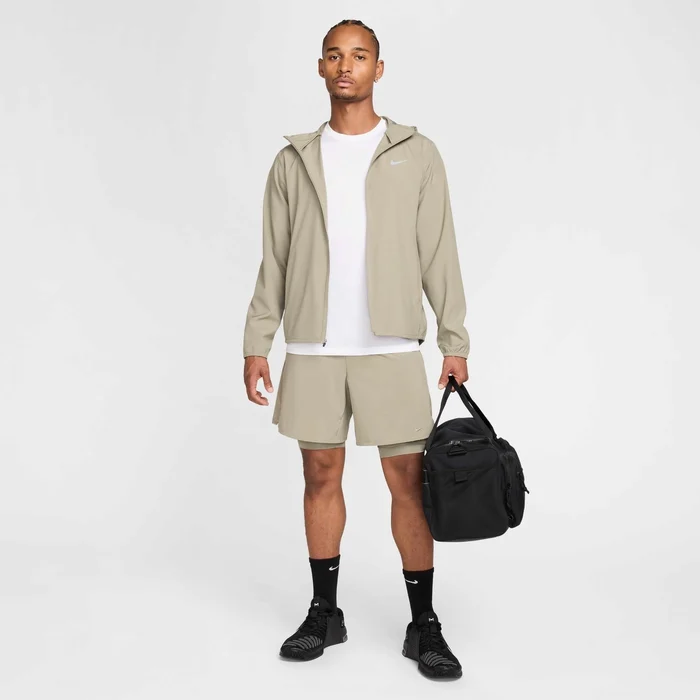 Nike Form Dri-FIT  Kişilər üçün başlıqlı və çoxfunksiyalı gödəkçə