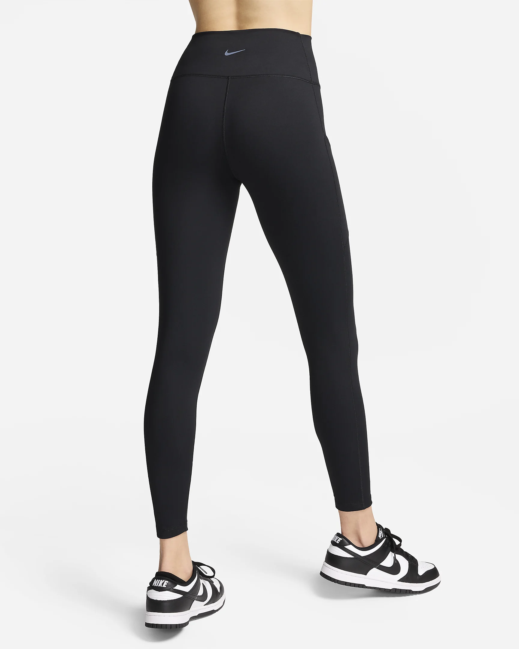 NIKE ONE
QADIN LEGİNSLƏRİ