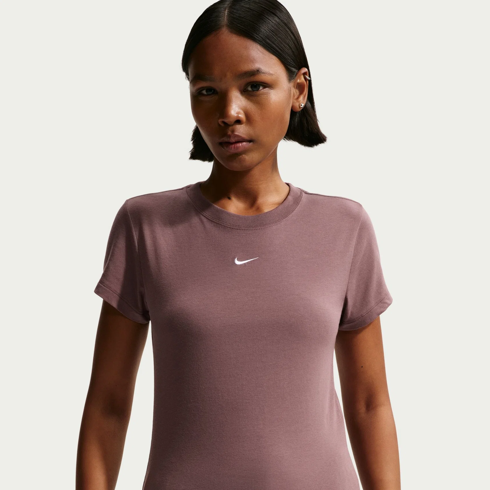Nike Sportswear Chill Knit Qadınlar üçün qısaqol köynək