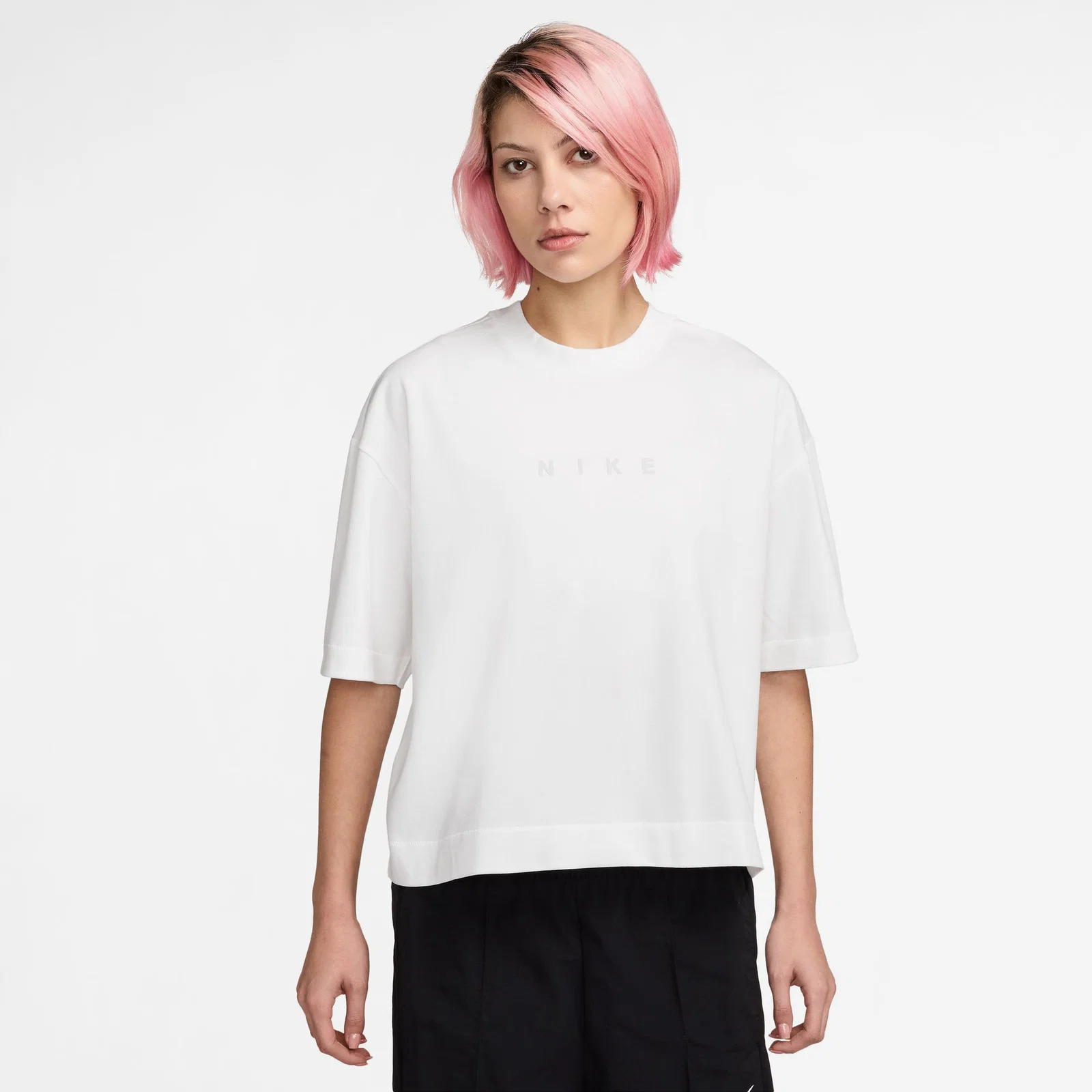 Nike Luxe SS Tee Boxy  Qadınlar üçün qısaqol köynək