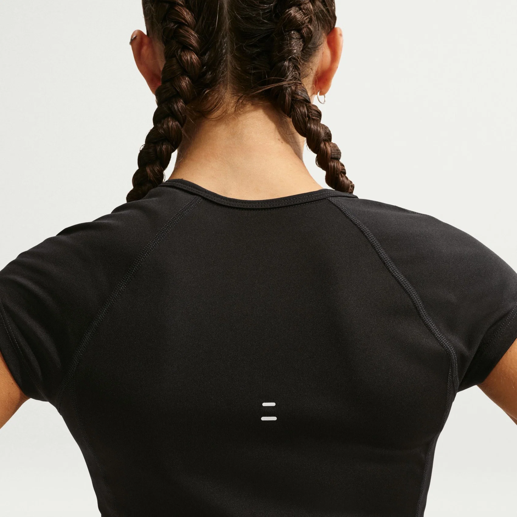 Nike Tempo Swoosh Run Dri-FIT Qadınlar üçün köynək