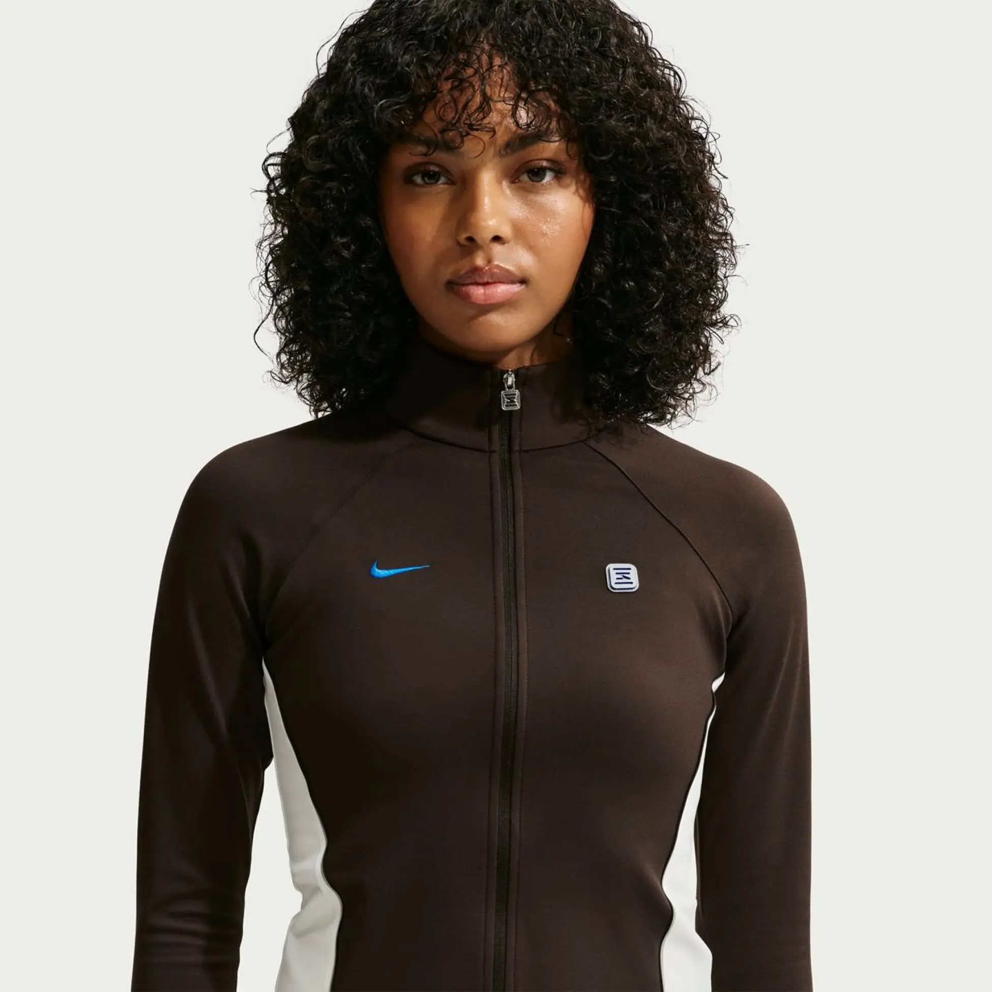 Nike Sportswear Qadınlar üçün zəncirbəndli uzunqol jaket