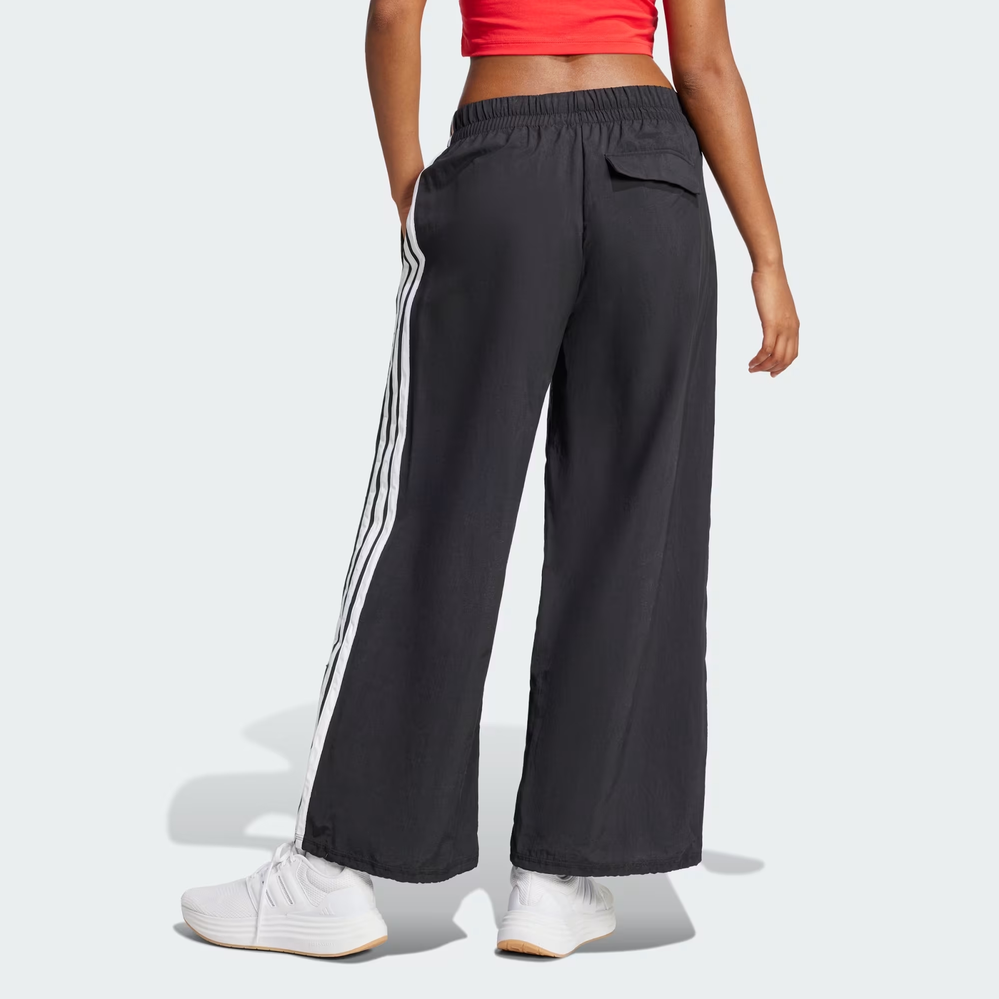 Adidas Essentials 3-Stripes Lifestyle Qadınlar üçün bol biçimli şalvar