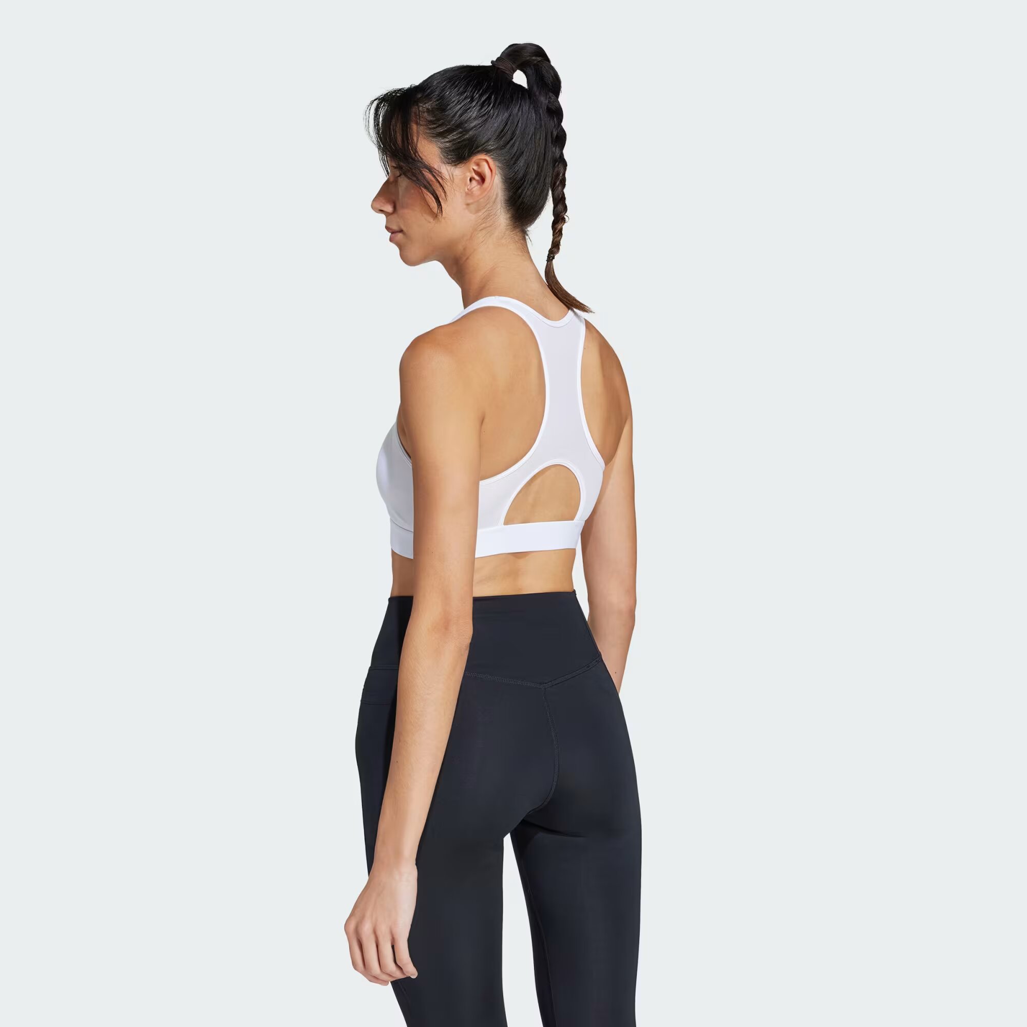 Adidas Powerreact Training Orta dəstəkli zəncirbəndli bra